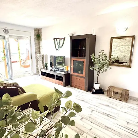 80m Sun Deck By Deihu Experiences * Адехе