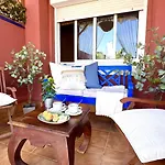 شقة 80m Sun Deck By Deihu Experiences